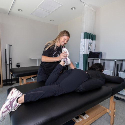 Dr. Alex Samuel performs Graston Technique